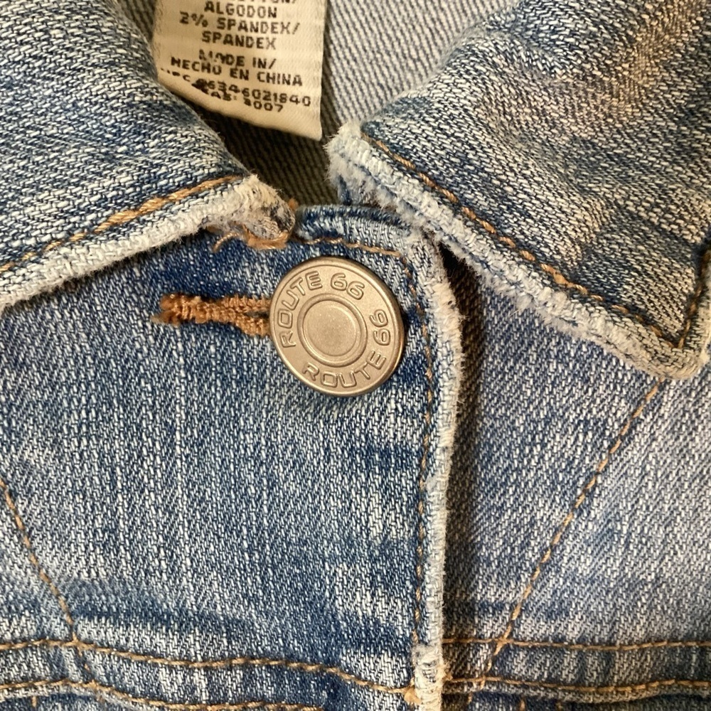 Route 66 Original Clothing Co Women’s Denim Distressed Jean Jacket. Size M - Picture 3 of 8